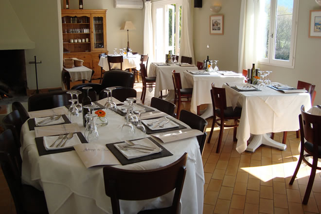 Gastraum Auberge de Tesa